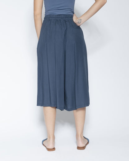 Blueberry Palazzo Capris, Navy