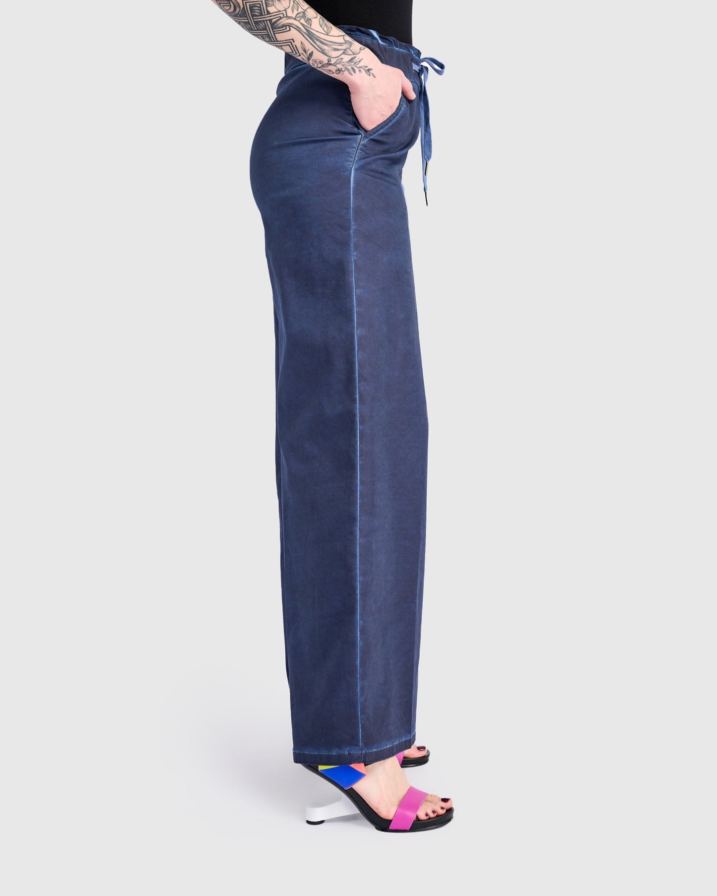 Washed Wide Leg Stretch Jeans, Navy