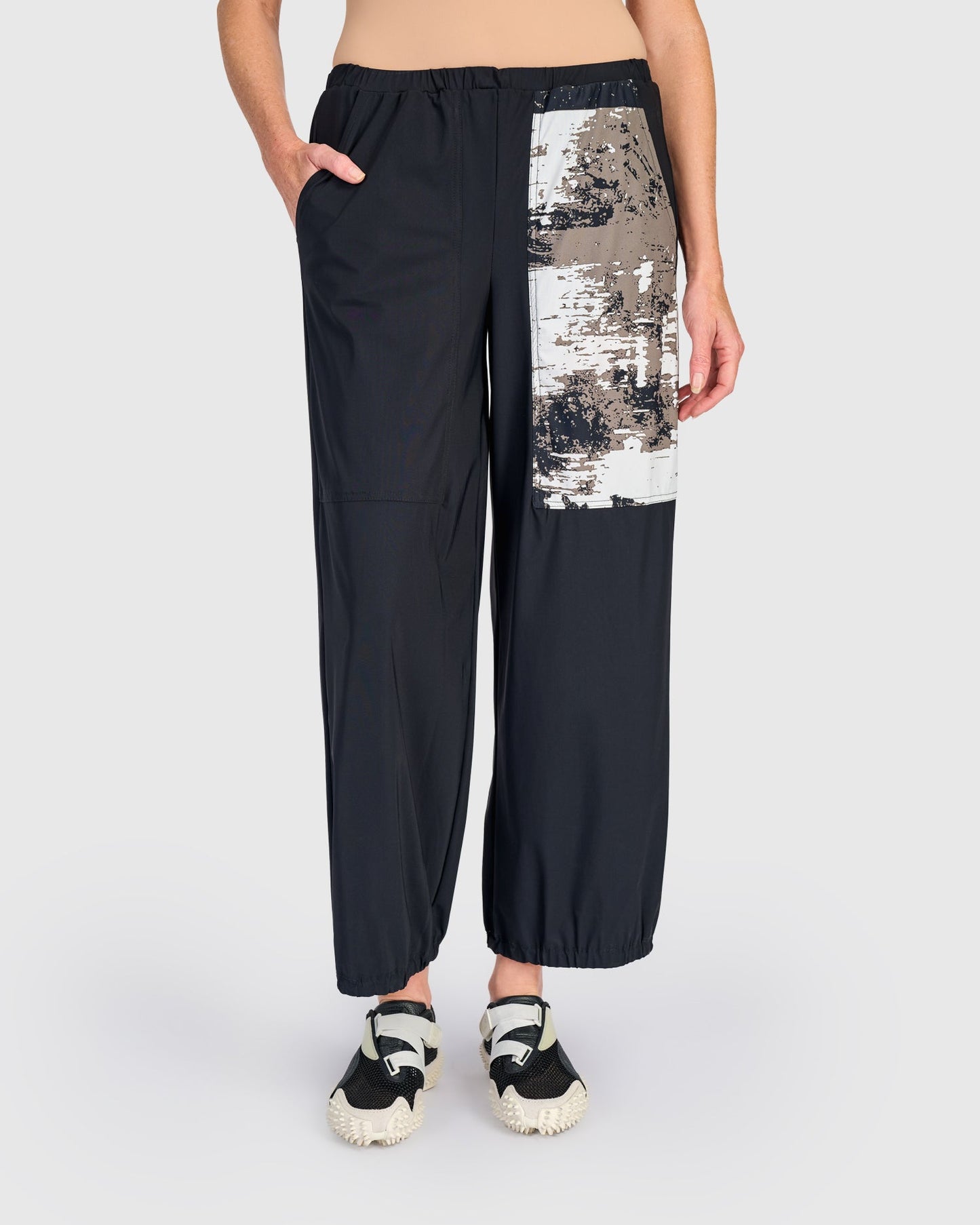 Tekbika Axis Lantern Pants, Black Graphic