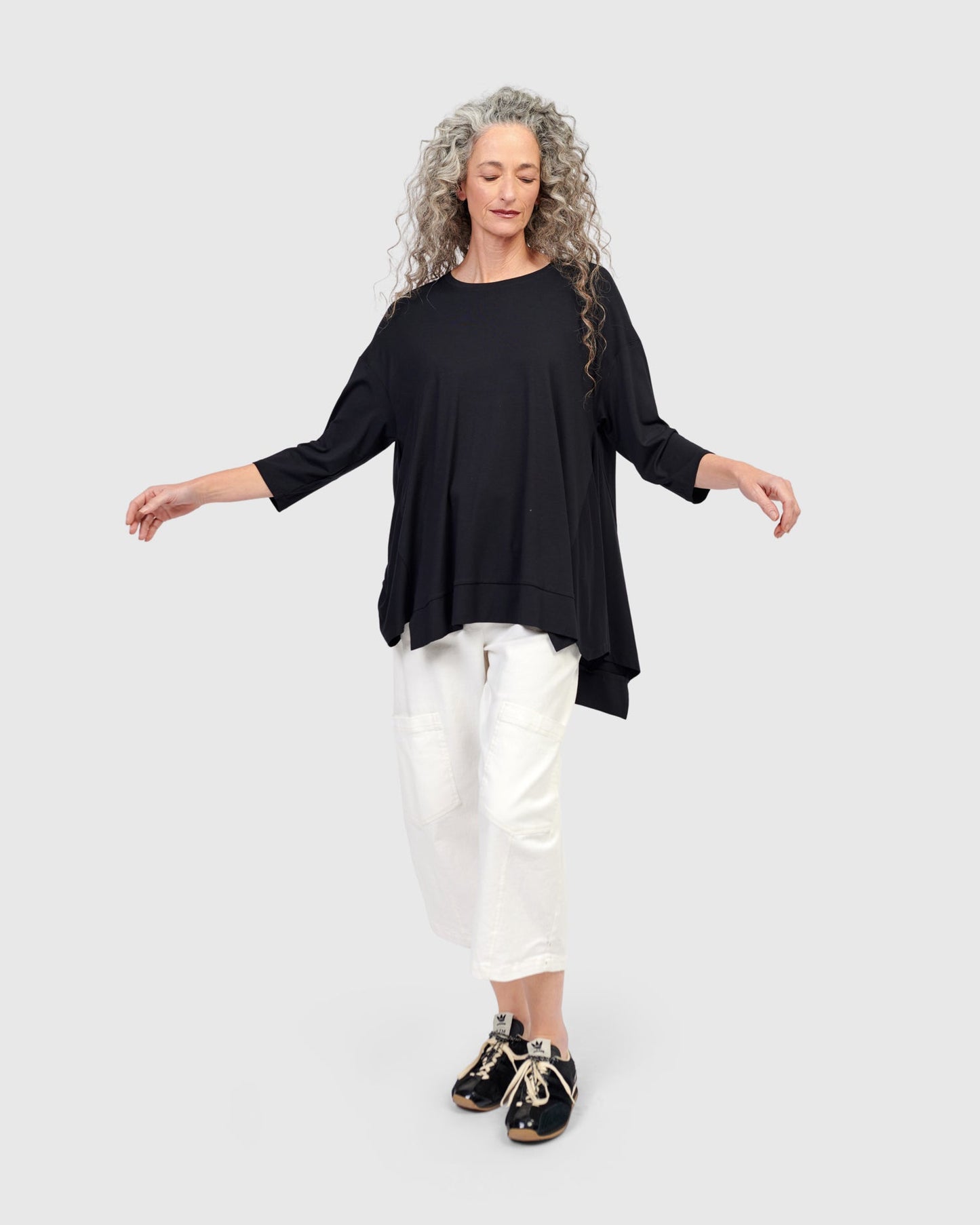Twill Palma Capri Pants, White