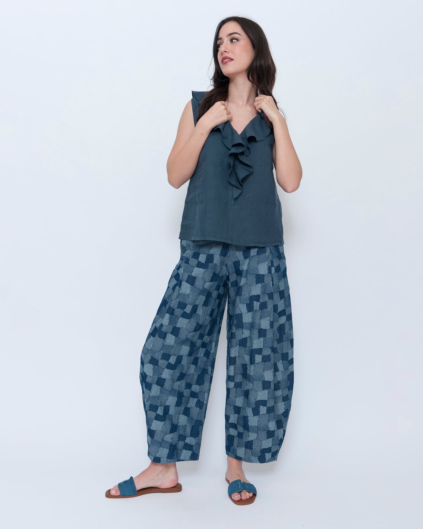 Blueberry Wave Neck Sleeveless Top, Navy
