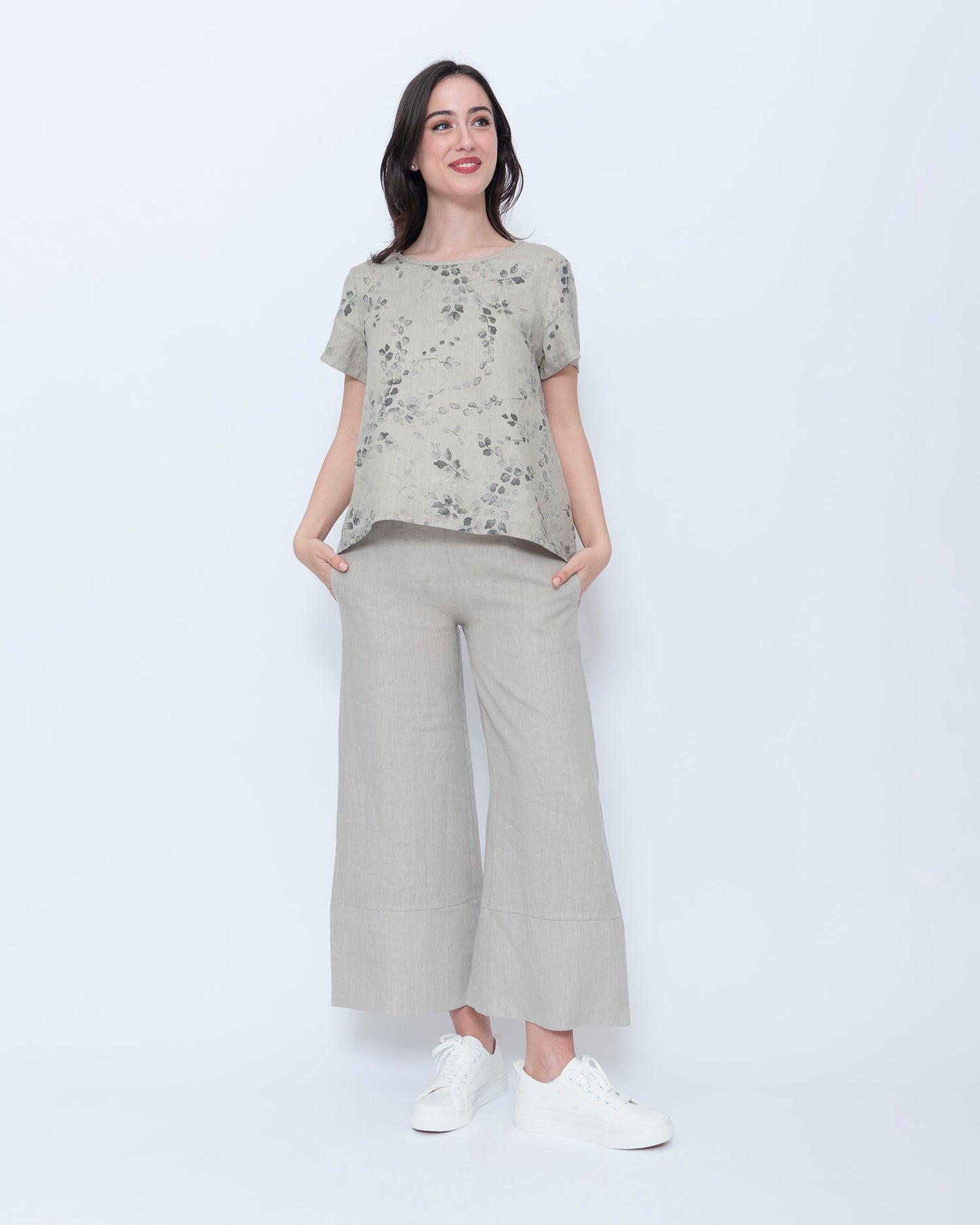 Blueberry Quiet Top, Beige Flora